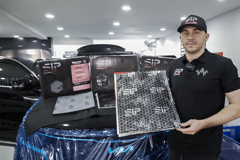 Chuyên gia nước ngoài cùng vật liệu cách âm chống ồn tại PROAUTO.VN 