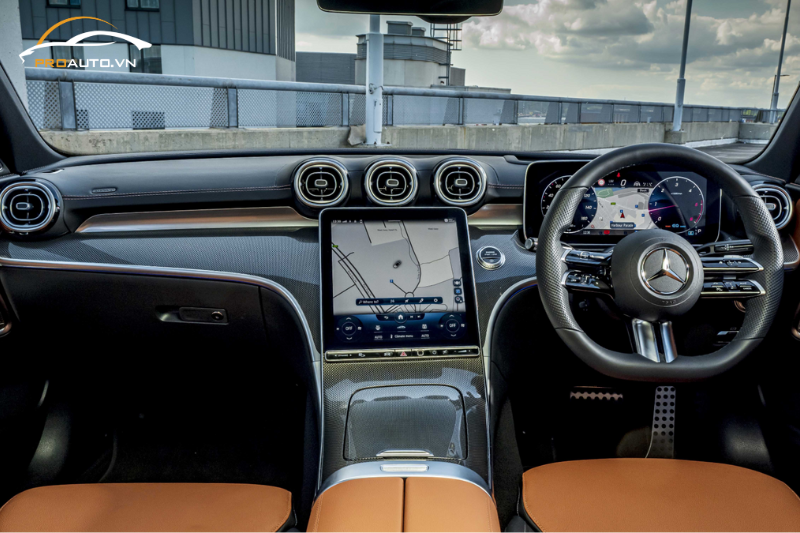 Có mấy cách đổi màu nội thất xe Mercedes C-Class?