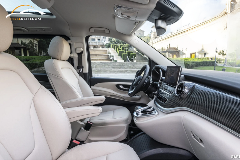 Có mấy cách đổi màu nội thất xe Mercedes V-Class?