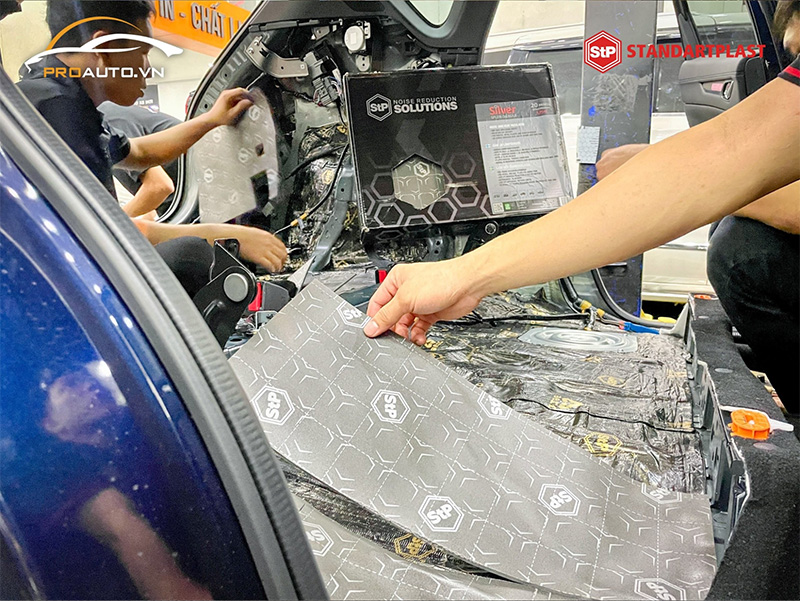 Có nên cách âm chống ồn xe Hyundai Custin?