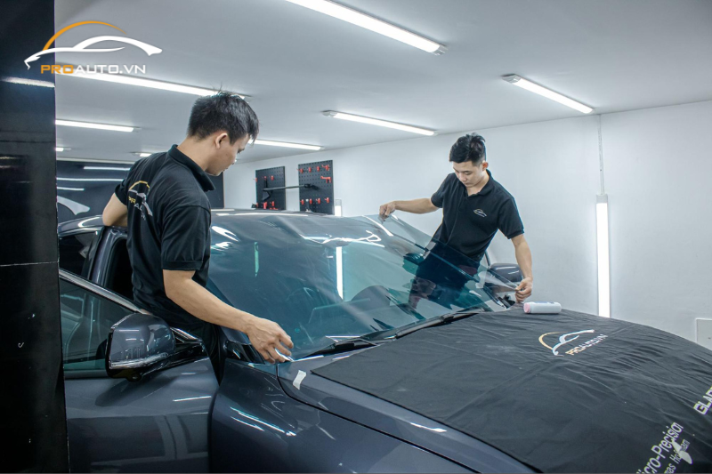 Có nên dán phim cách nhiệt xe Suzuki Celerio?