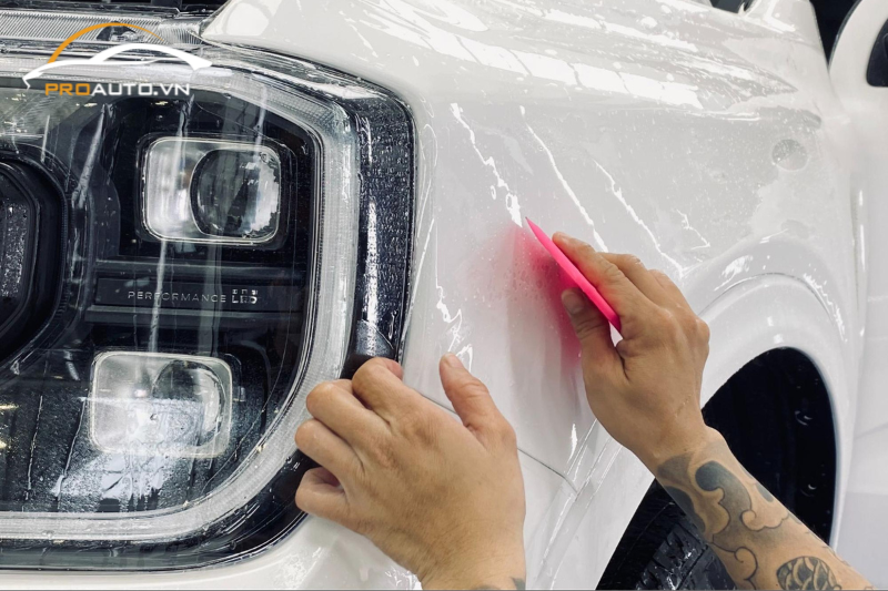 Có nên dán phim PPF xe Ford Ranger?