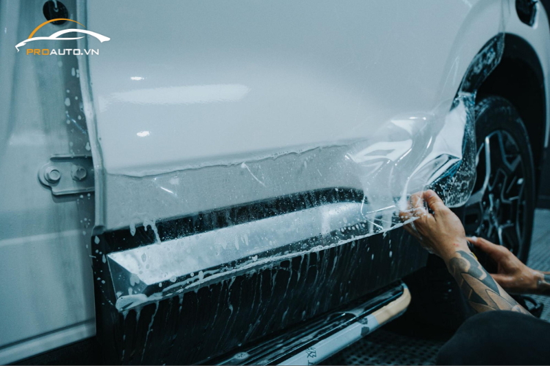 Có nên dán phim PPF xe Hyundai Santafe?