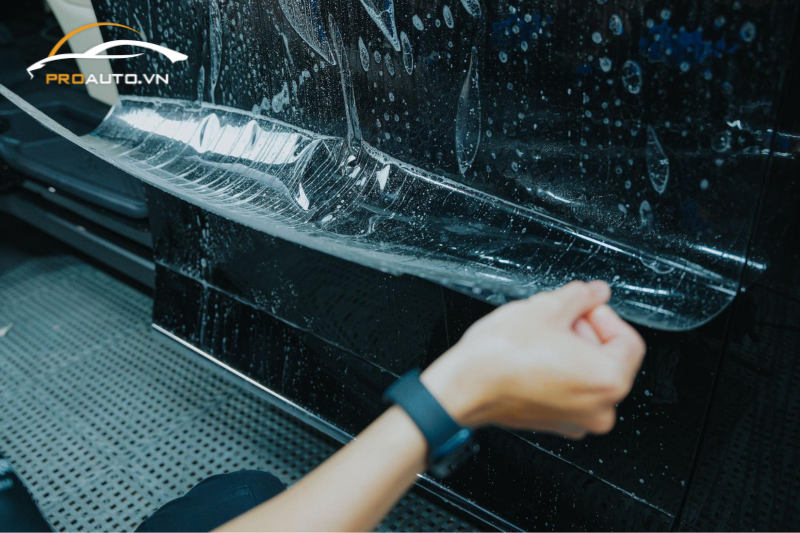 Có nên dán phim PPF xe Toyota Alphard?