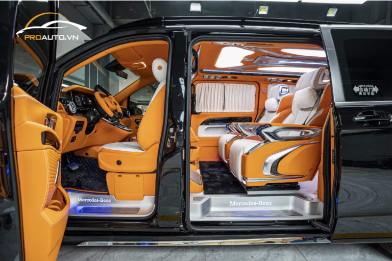 Có nên độ ghế Limousine Mercedes V250?