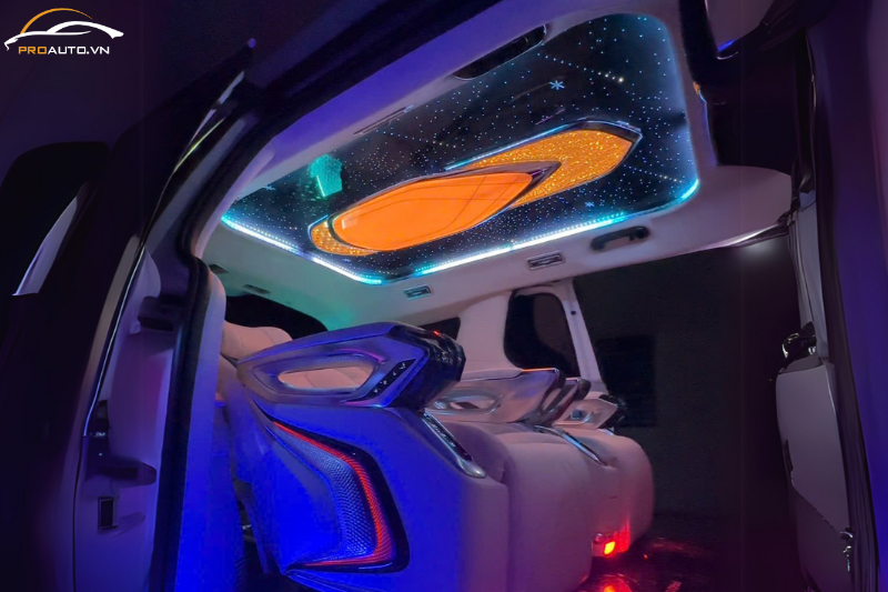 Có nên độ trần ánh sao xe ô tô không?