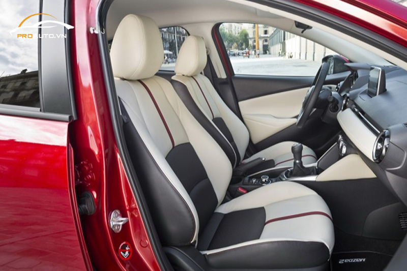 Có nên đổi màu nội thất xe Honda HRV?