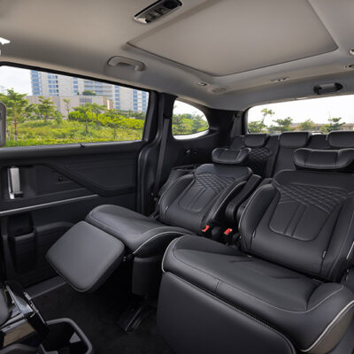 co nen doi mau noi that xe hyundai custin 1 1