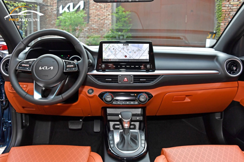  Có nên đổi màu nội thất xe Kia Cerato? 