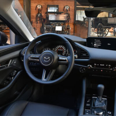 co nen lap man hinh zestech mazda 3 cho o to 1