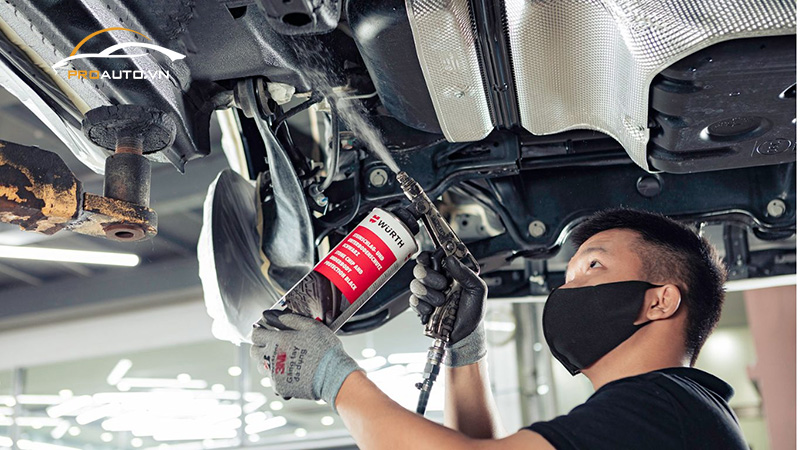 Có nên sơn phủ gầm xe ô tô không?