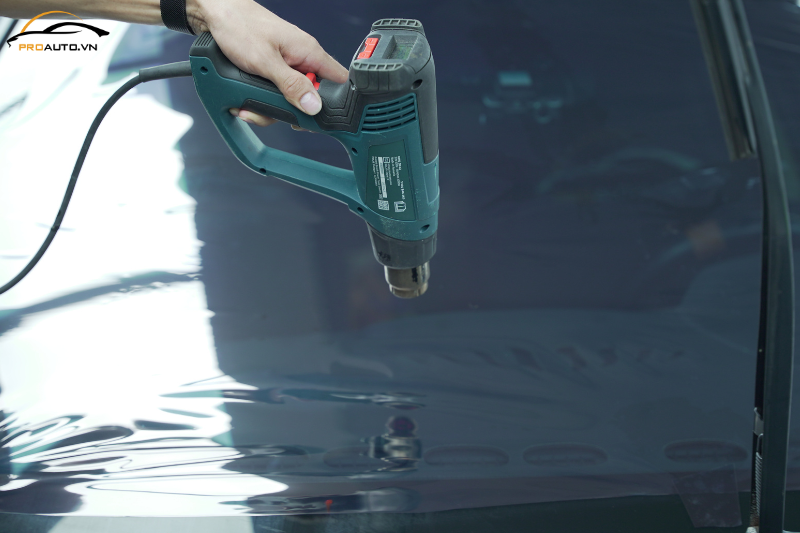 Công cụ chuyên dụng dán phim cách nhiệt xe Nissan Almera