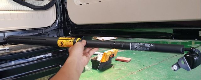 cop dien prado mo ngang 69c322f0eabe47729ee72b3f78e18301 640x257 1