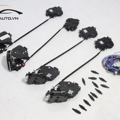 cua hit o to xe Ford Escape 4 1 1