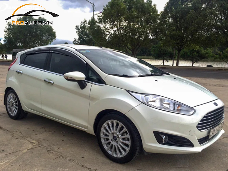 Độ cửa hít ô tô xe Ford Fiesta