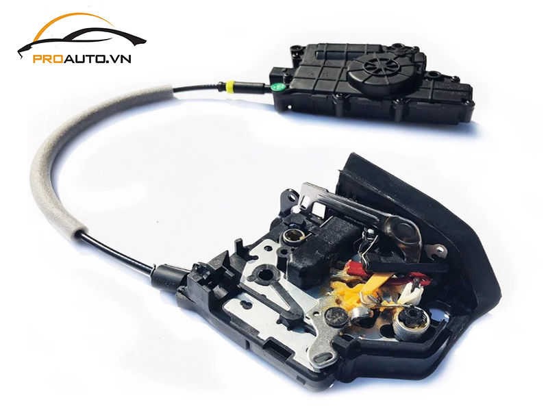 cua hit o to xe Ford Fiesta 8