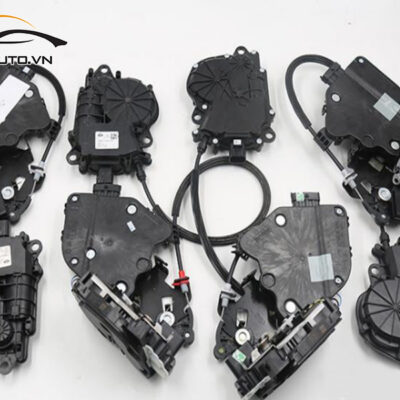 cua hit o to xe Ford Focus 9 1