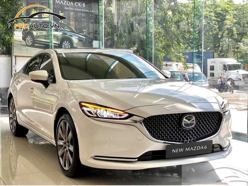 cua hit o to xe Mazda 6 16