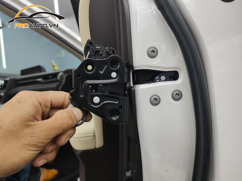 cửa hít ô tô xe Mazda 3