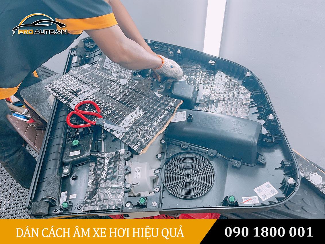 Vì sao cần dán cách âm cho xe ô tô