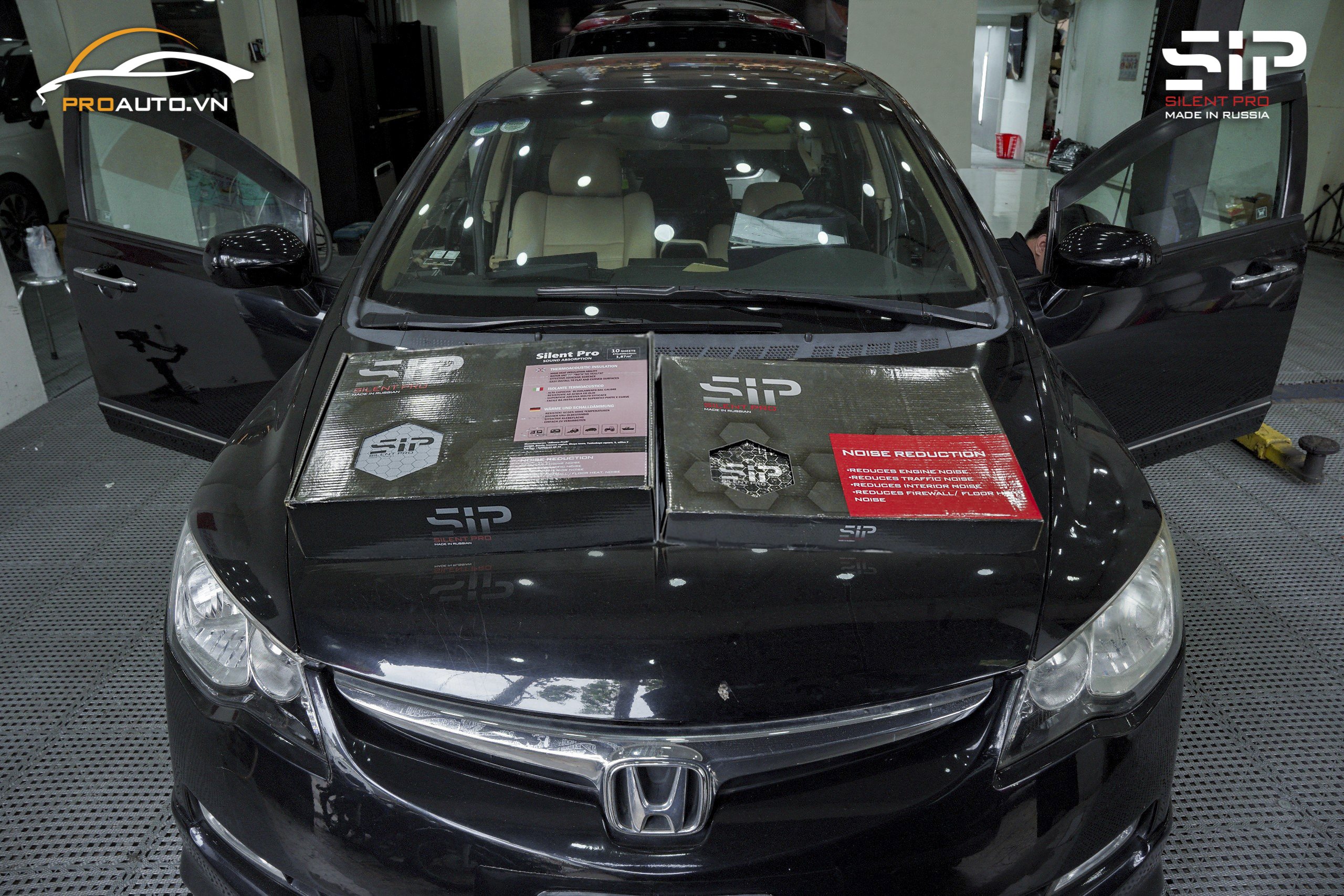 Dán cách âm chống ồn khoang máy xe Honda Civic 