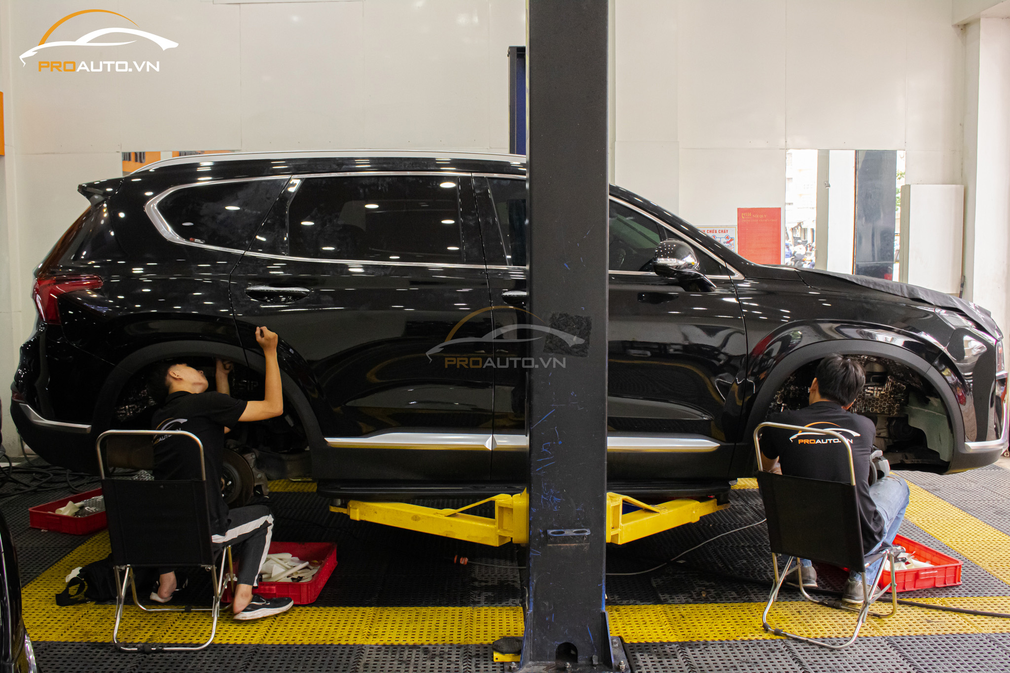 Dán cách âm chống ồn xe Hyundai SantaFe