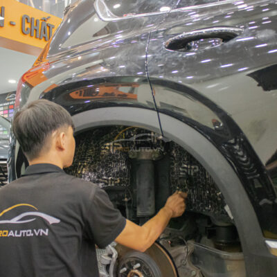 Dán cách âm hốc bánh Hyundai SantaFe