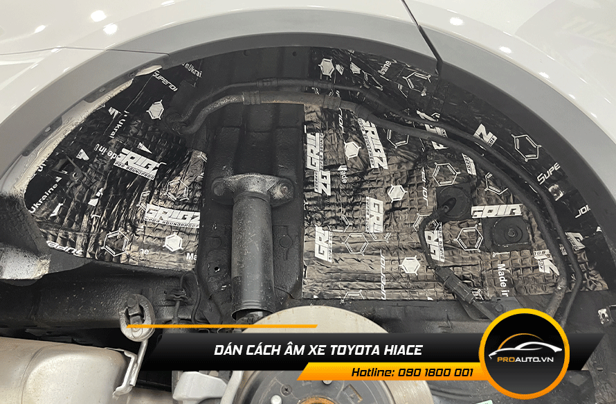 Dán cách âm chống ồn xe Hiace vị trí hốc bánh
