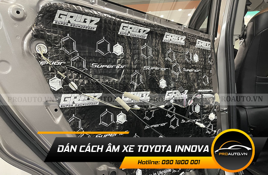 Dán cách âm cửa xe Toyota Innova