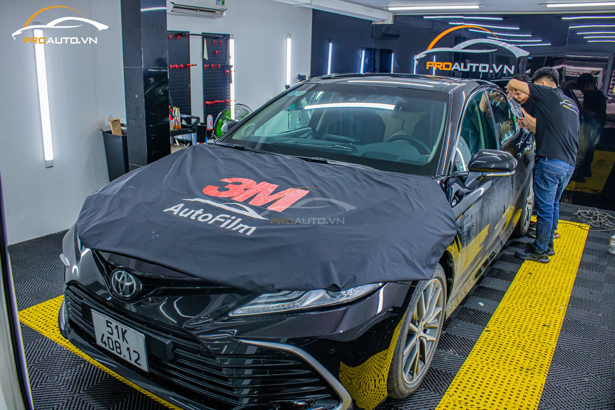 Dán Phim Cách Nhiệt Xe Toyota Camry - Ảnh 2