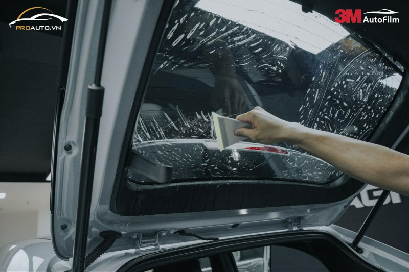 Dán phim cách nhiệt 3M Crystalline