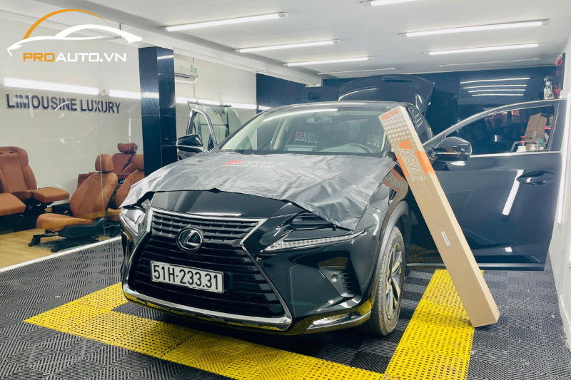 Dán phim cách nhiệt ASWF cho xe Lexus