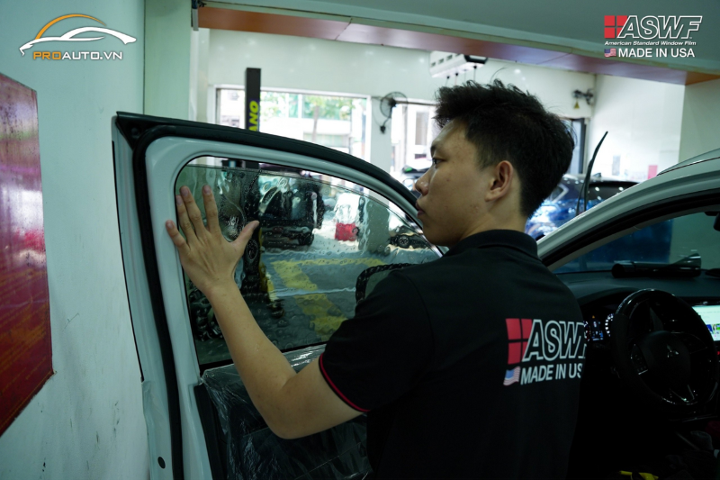 Dán phim cách nhiệt ASWF cho xe Mitsubishi