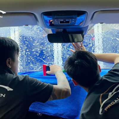 dan phim cach nhiet cho kinh lai o to 1