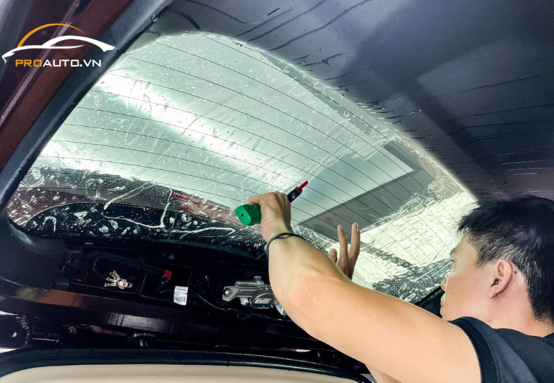 Phim cách nhiệt Hi Kool bỏ 98% ánh sáng xanh gây hại cho mắt    