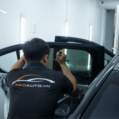 Dán phim cách nhiệt cho xe hơi tại PROAUTO.VN