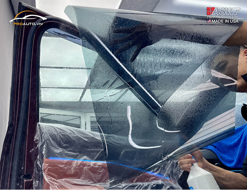 Dán phim cách nhiệt Cool N Lite cho xe Kia Cerato