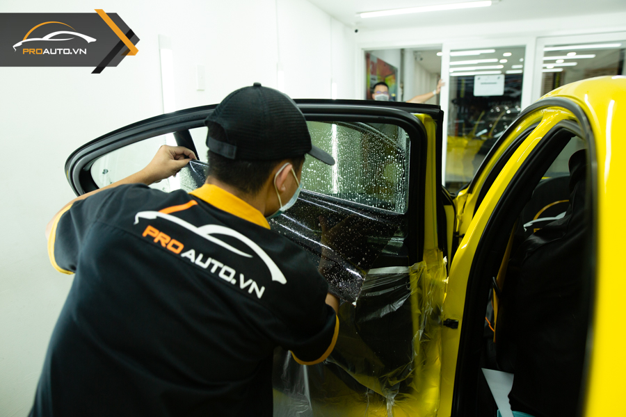 Lựa chọn phim phù hợp với từng vị trí kính xe BWM Series 5