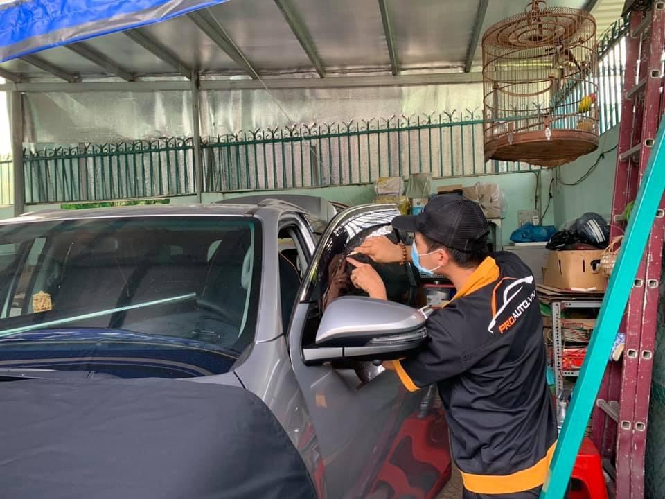 Dán phim cách nhiệt xe Mazda CX5 tại nhà