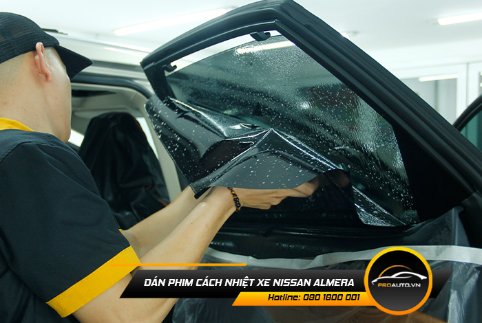Kinh nghiệm dán phim phim cách nhiệt xe Nissan Almera