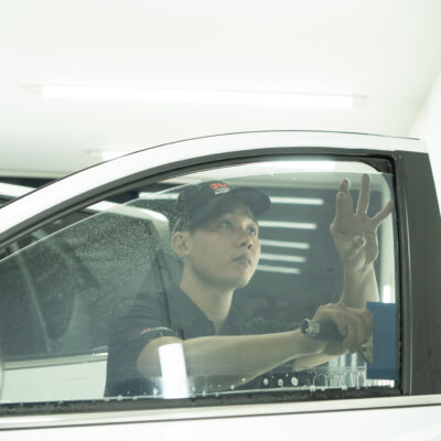 dan phim cach nhiet xe Pajero Sport 4 1