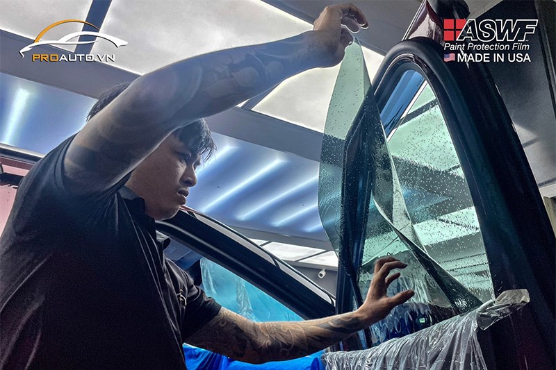 Dán Phim Cách Nhiệt Xe Santafe - Ảnh 2