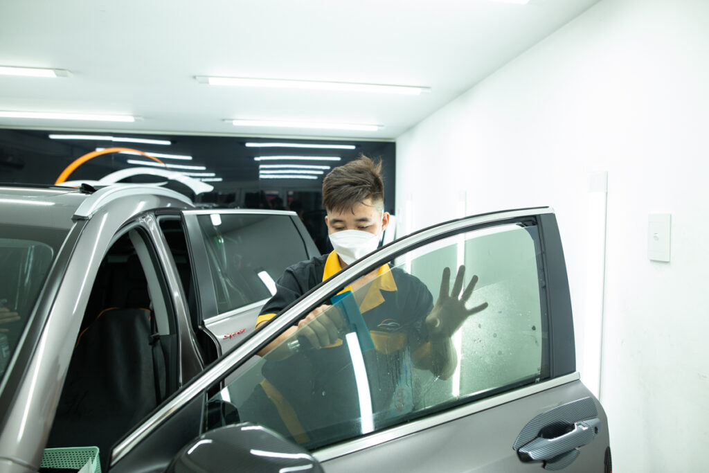 Dán phim cách nhiệt xe Suzuki CX5