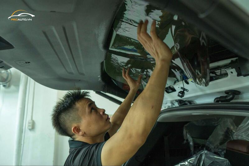 Dán phim cách nhiệt xe hơi tại TP.HCM