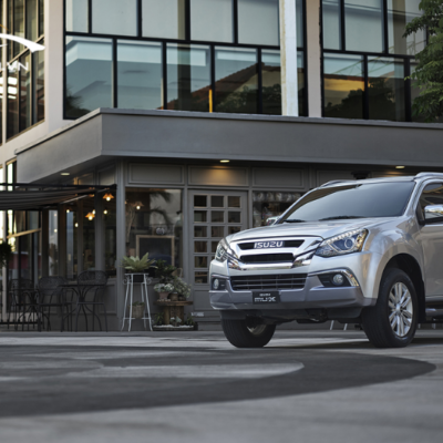 Dán phim cách nhiệt xe Isuzu MU-X B7