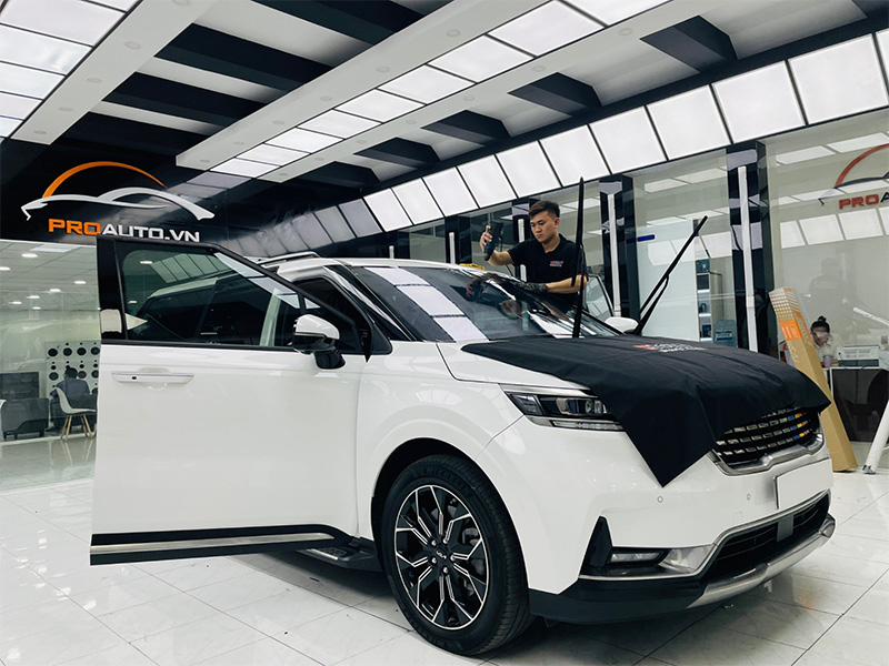 Dán phim cách nhiệt xe Kia Cerato