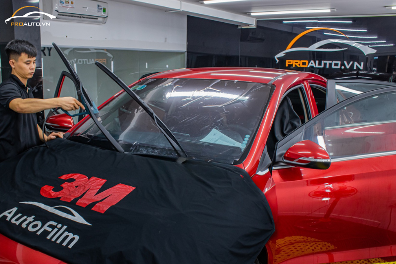 Dán phim cách nhiệt xe Mazda 2 thương hiệu 3M từ Hoa Kỳ
