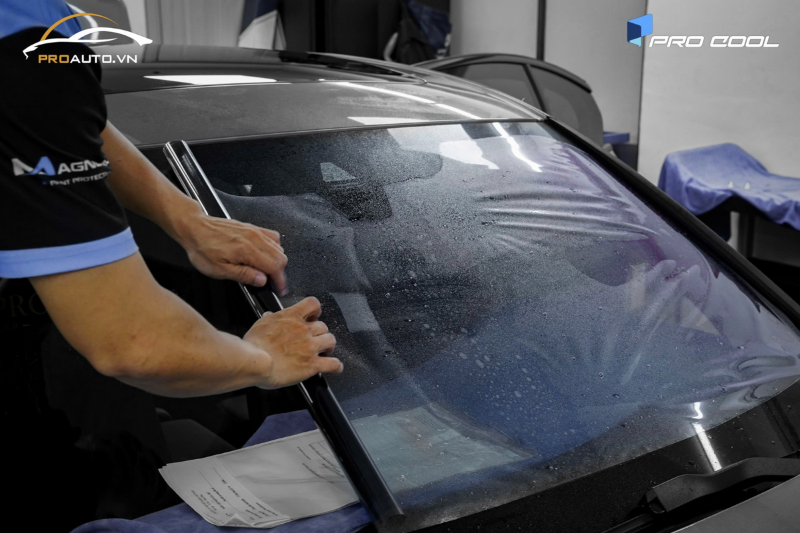 Dán phim cách nhiệt xe Mazda CX-5 thẩm mỹ hơn