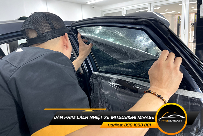 dan phim cach nhiet xe mitsubishi Mirage