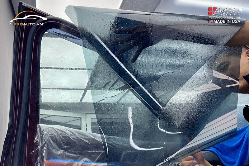 dan phim cach nhiet xe toyota fortuner 10